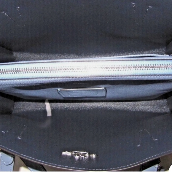 Coach Tatum Carryall NWOT - Picture 5 of 7